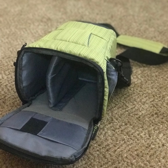 Green Camera Bag - Picture 2 of 3